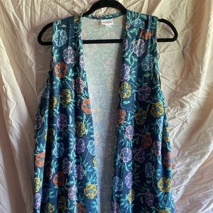 LulaRoe Joy Vest L Gorgeous Floral